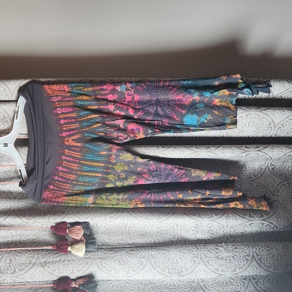Tie Dye Crop Pants - Picture 1 of 6